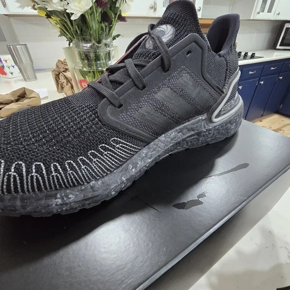 Adidas Ultraboost 20 X James Bond